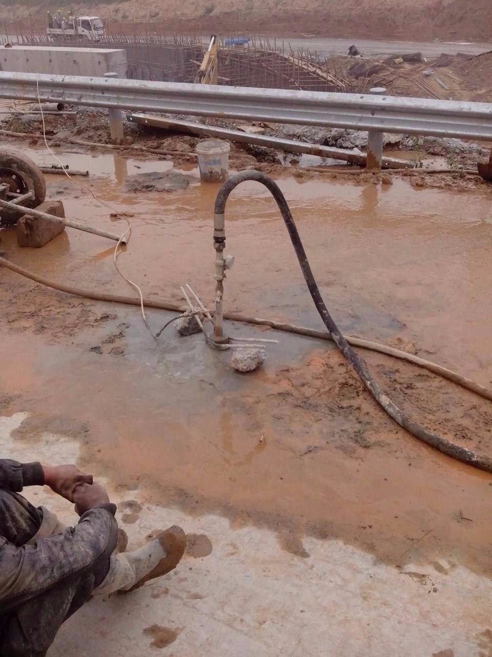 涞源路基压密注浆